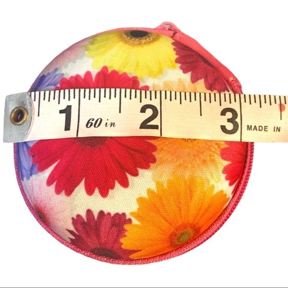 Floral Earbuds Case EUC - Picture 3 of 5